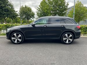 Mercedes-Benz GLC GLC220d 4MATIC *FRESH NCT *SUNRO - Image 2