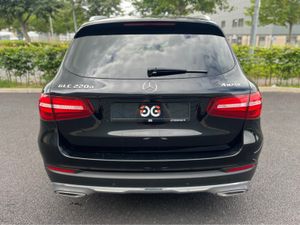 Mercedes-Benz GLC GLC220d 4MATIC *FRESH NCT *SUNRO - Image 4