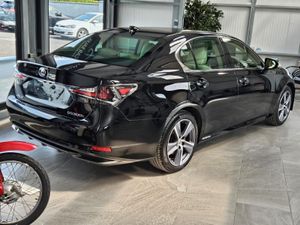 18 LEXUS GS-300 LUXURY - Image 4