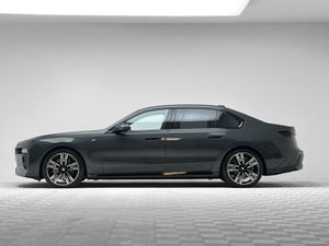 BMW 7 Series 750E M Sport Xdrive  executive Pack - Image 4