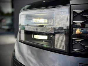 265 BHP 4WD 7 Seater Black Calligraphy Edition - Image 4