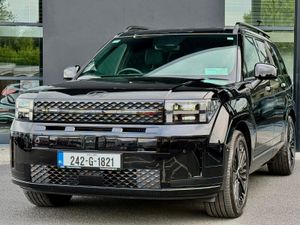 265 BHP 4WD 7 Seater Black Calligraphy Edition - Image 3