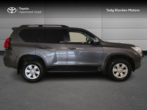Toyota Land Cruiser LWB COMM A/T - Image 3