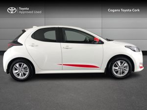 Toyota Yaris 1.5 - Image 3