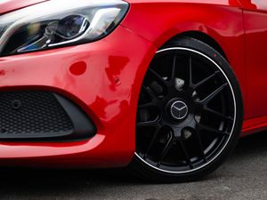 2018 MERCEDES A CLASS AMG LINE *PAN ROOF* - Image 4