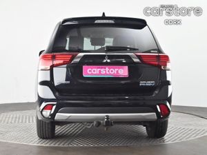 Mitsubishi Outlander Phev 2.0l Mivec 4WD 5-seater - Image 4