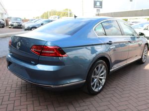 VOLKSWAGEN PASSAT 2.0TDI HIGHLINE PLUS 150BHP 4DR - Image 4