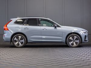 2023 Volvo XC60 Recharge T6 Plus Dark - Image 2