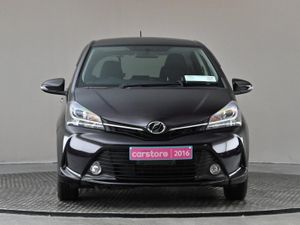 Toyota Vitz 1.3 CVT  reverse Cam privacy Glass - Image 2