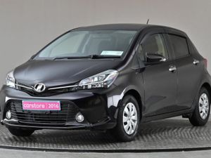 Toyota Vitz 1.3 CVT  reverse Cam privacy Glass - Image 3