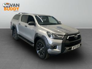Toyota Hilux 2.8 D-4D Invincible X Auto 4WD Euro 6 - Image 3