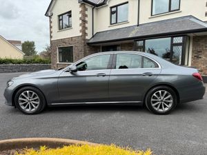 Now Reserved! 181 Mercedes-Benz E220d Avantgarde! - Image 4