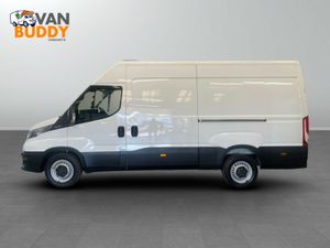 Iveco Daily 2.3D HPI 14V 35S 3520 MWB High Roof Eu - Image 2
