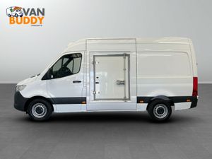 Mercedes-Benz Sprinter 2.0 317 CDI Progressive RWD - Image 2