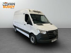 Mercedes-Benz Sprinter 2.0 317 CDI Progressive RWD - Image 3
