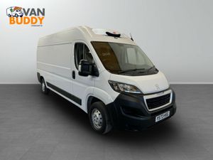 Peugeot Boxer 2.2 BlueHDi 335 Professional Premium - Image 3
