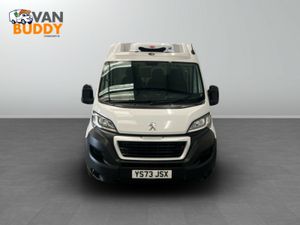 Peugeot Boxer 2.2 BlueHDi 335 Professional Premium - Image 4