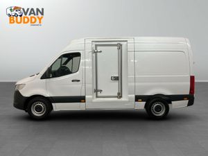 Mercedes-Benz Sprinter 2.1 314 CDI Progressive RWD - Image 2