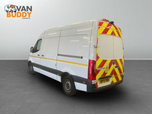 Mercedes-Benz Sprinter 2.0 315 CDI Progressive RWD - Image 2