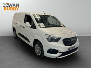 Vauxhall Combo 1.5 Turbo D 2300 Sportive L2 H1 Eur - Image 4
