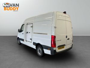Mercedes-Benz Sprinter 2.0 317 CDI Progressive RWD - Image 2