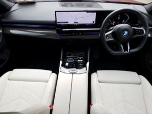BMW 5 Series 530e M Sport - Image 4