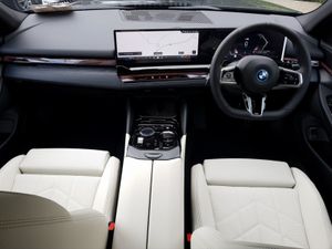 BMW 5 Series 530e M Sport - Image 4