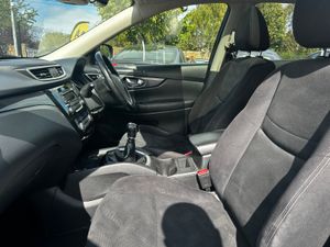 2017 NISSAN X TRAIL 7 SEATER 1.6 PETROL ACENTA - Image 4