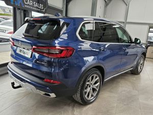 19 BMW X5 X30-D XLi XDRIVE 7 SEATER - Image 4