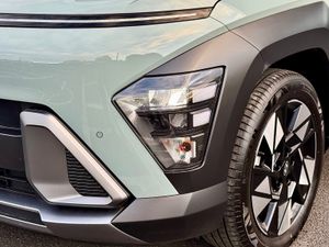 Kona Full Hybrid 140 BHP Elegance Video Tour - Image 4