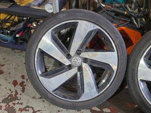 Genuine Vokswagen Golf GTI Alloys 18" 5X112 - Image 2