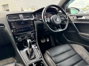 Volkswagen Golf R 2.0tsi 300HP 4motion Auto - Image 3