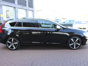 VOLVO V60 2.0D4 R-DEGIGN 5DR ESTATE AUTOMATIC - Image 3