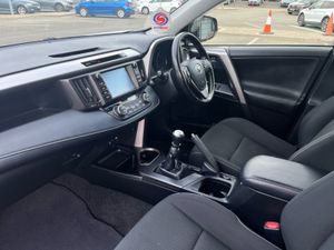 Toyota Rav4 Luna Sport 2.0 D-4d - Image 3