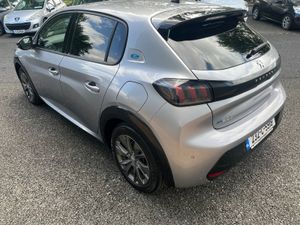Peugeot 208 Electric 136bhp (50 Kwh) Allure Pack - Image 4