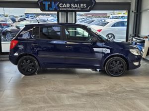15 SKODA FABIA 1.2 PETROL - Image 4