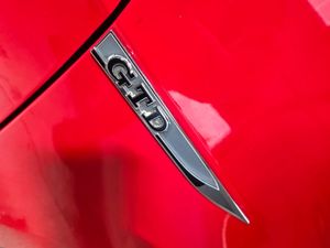 16 VOLKSWAGEN GOLF GTD 5 DOOR - Image 2