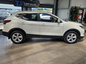 19 NISSAN QASHQAI XE PLUS - Image 4