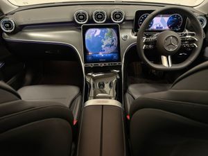 Mercedes-Benz C-Class C200 D AMG Line Edition - Image 4