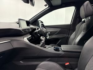 Peugeot 5008 1.5hdi GT Line  sun Roof   100 P/W - Image 4