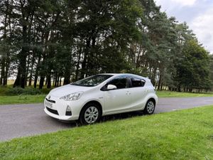Toyota Aqua 2014 Automatic Hybrid - Image 3