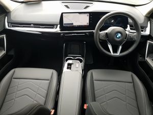BMW iX1 Edrive20 Xline - Image 4
