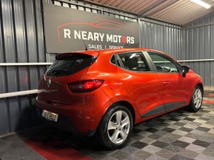 2015 Renault Clio 1.1 Petrol Manual DYNAMIQUE NAV - Image 3