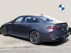 BMW M5 Saloon - Image 2