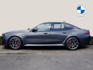 BMW M5 Saloon - Image 3