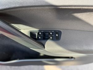2016 VW Golf 1.2 petrol automatic, 27k Miles - Image 4