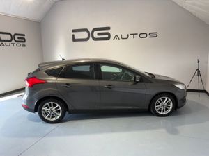 Ford Focus Style 1.6 Tdci 95ps 5DR 4DR - Image 2