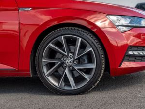 Skoda Superb Sportline Plus IV DSG - Image 4
