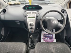 Toyota Yaris 2008 - Image 3
