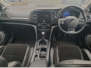 Renault Megane 1.5 dCi 110 Dynamique NAV Estate - Image 3